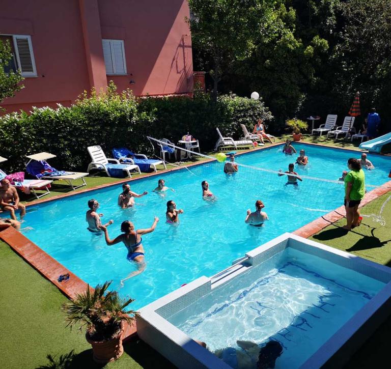 hotelsympathy en swimming-pool 009