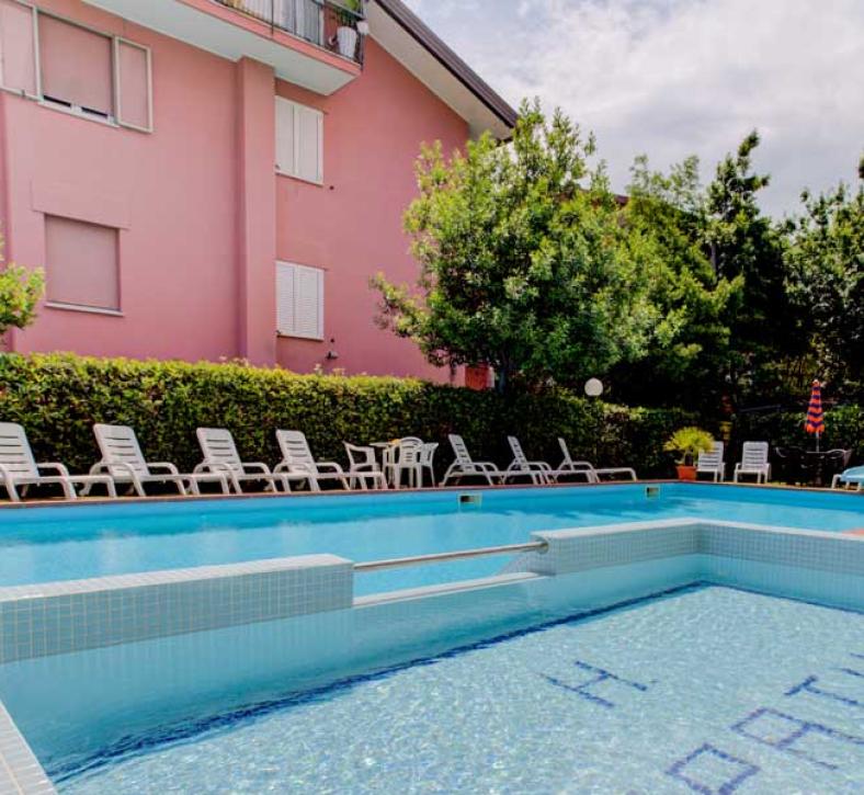 hotelsympathy fr piscine 014